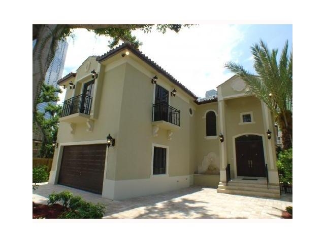 1561 S MIAMI AV - Image 14279126