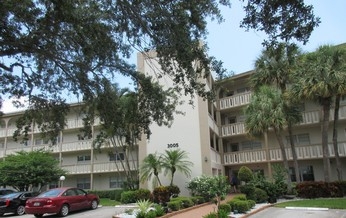 3005 Portofino Isle  Unit F3 - Image 17460464